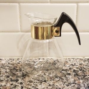 🌻Small Vintage Corningware carafe glass